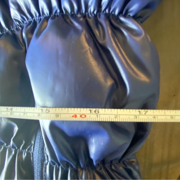 Adidas Puffer Coat in Dark Blue - Picture 10 of 13